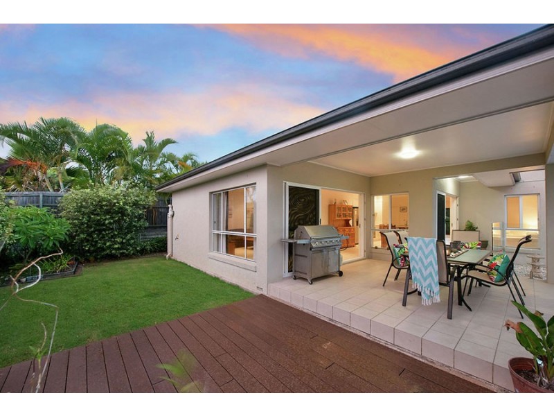 26 Hillview Crescent, Little Mountain QLD 4551