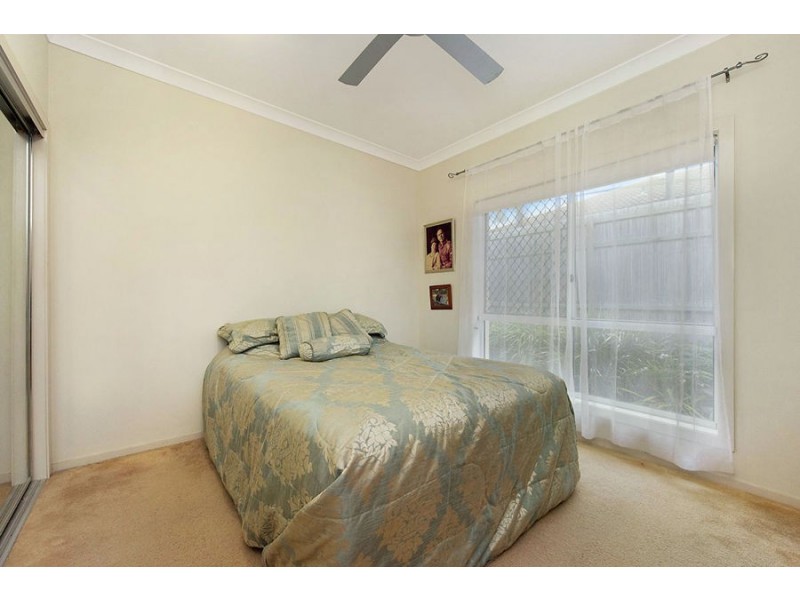 26 Hillview Crescent, Little Mountain QLD 4551