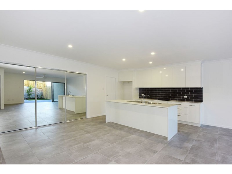 2 /23 Kingfisher Drive, Bli Bli QLD 4560