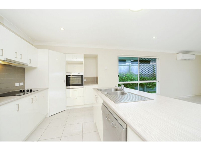 29 Forest View Way, Little Mountain QLD 4551