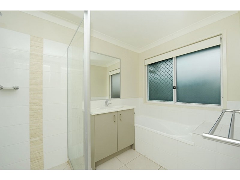 29 Forest View Way, Little Mountain QLD 4551