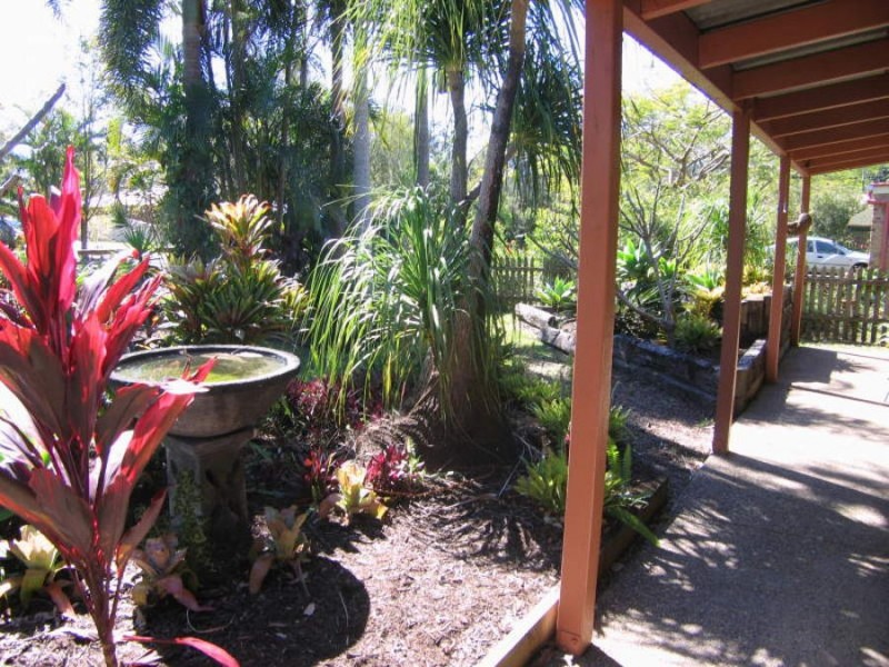 10 Dorson Dr, Mooloolah Valley QLD 4553