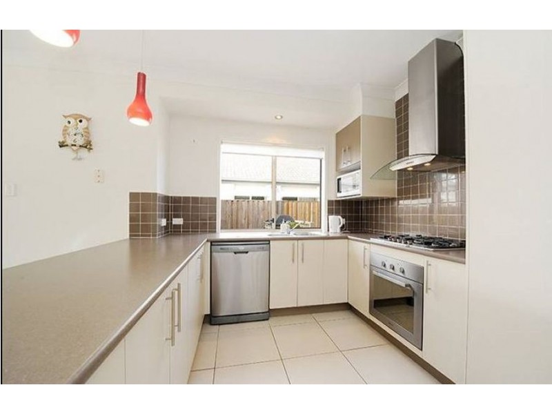 9 Elvena Circuit, Little Mountain QLD 4551