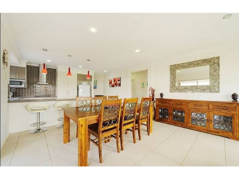 9 Elvena Circuit, Little Mountain QLD 4551