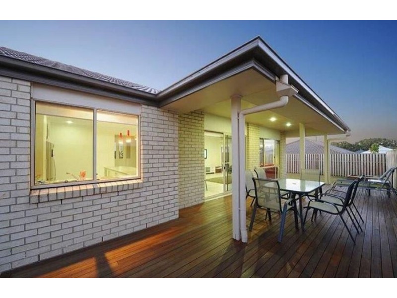 9 Elvena Circuit, Little Mountain QLD 4551