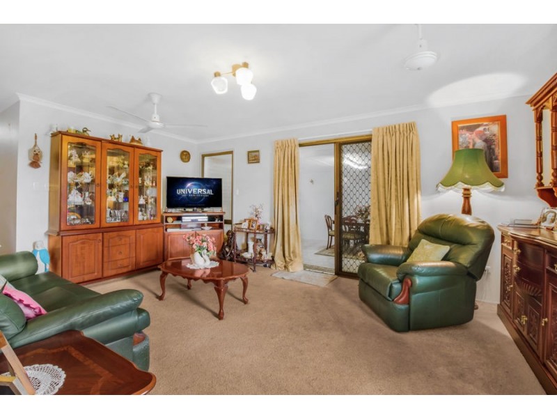 1/18 Ambako Place, Golden Beach QLD 4551
