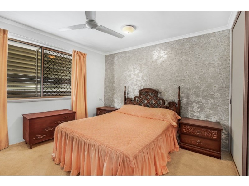1/18 Ambako Place, Golden Beach QLD 4551