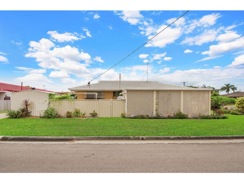 1/18 Ambako Place, Golden Beach QLD 4551