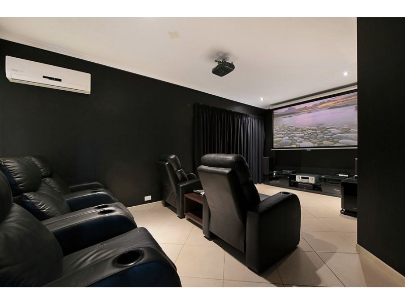 3 Rossiter Place, Aroona QLD 4551