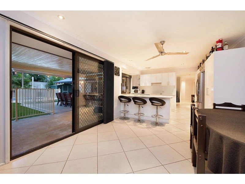 3 Rossiter Place, Aroona QLD 4551