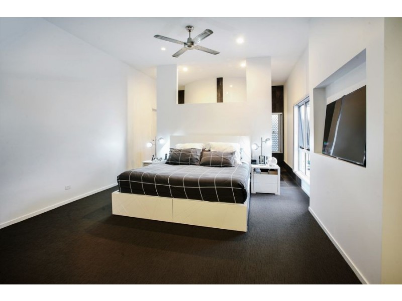 10 Homestead Drive, Little Mountain QLD 4551