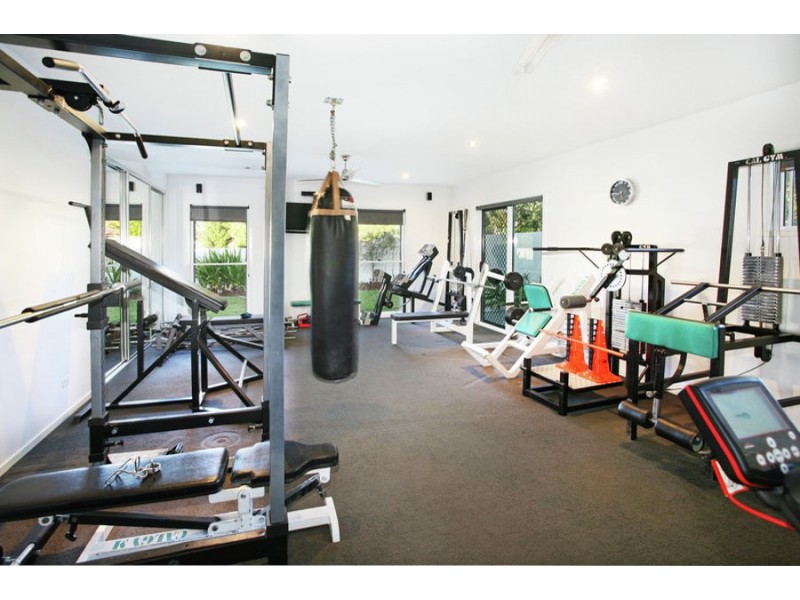 10 Homestead Drive, Little Mountain QLD 4551