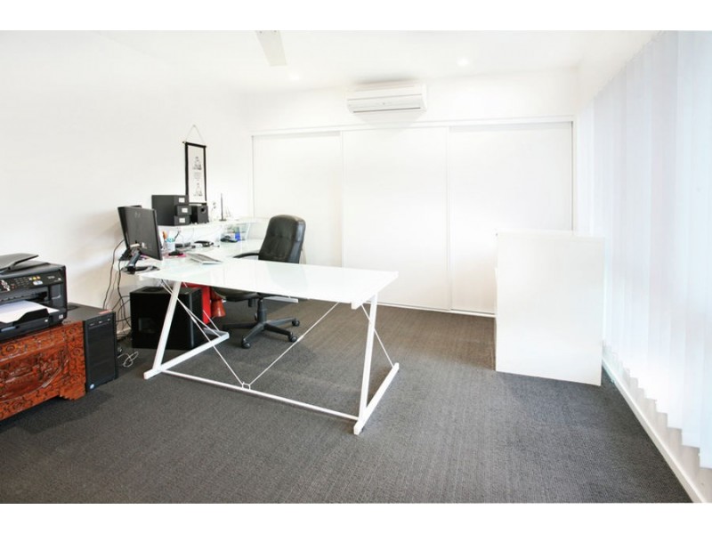 10 Homestead Drive, Little Mountain QLD 4551