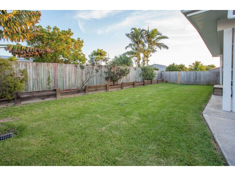 10 Homestead Drive, Little Mountain QLD 4551