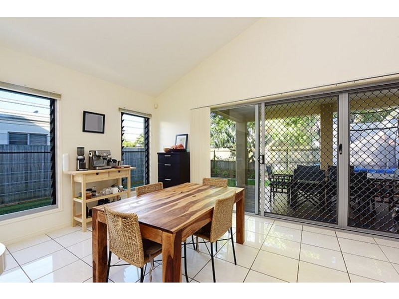 8 Madagascar Court, Kawana Island QLD 4575