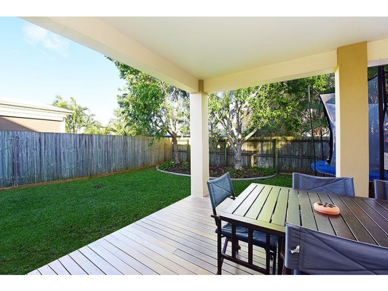 8 Madagascar Court, Kawana Island QLD 4575