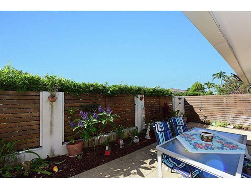 2/7 North Street, Caloundra QLD 4551