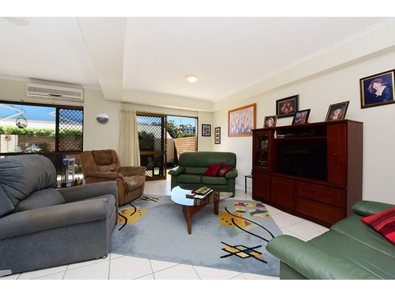 2/7 North Street, Caloundra QLD 4551