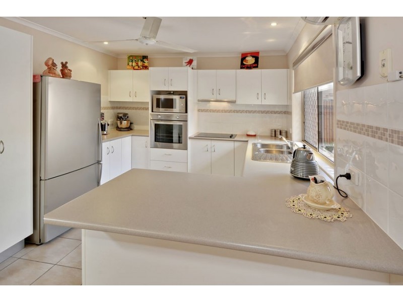 2/75 Caloundra Road, Little Mountain QLD 4551