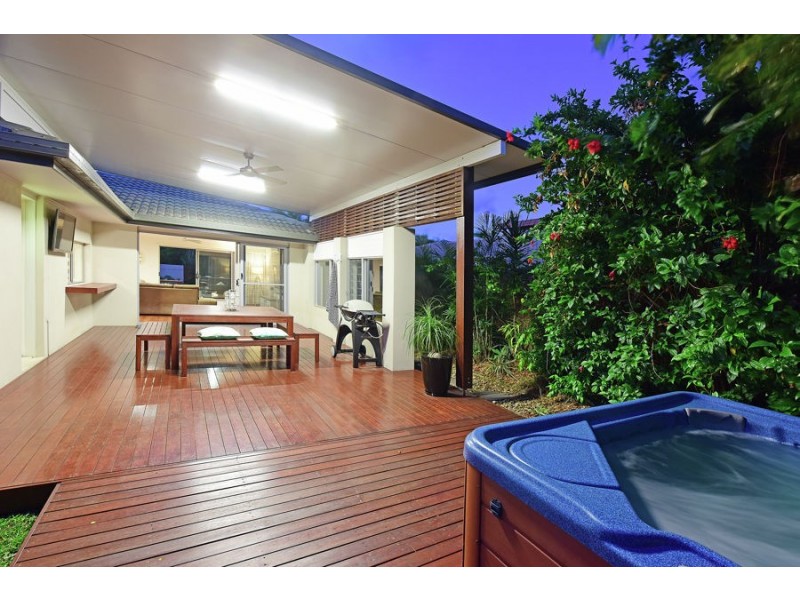 15 Chelsea Crescent, Minyama QLD 4575