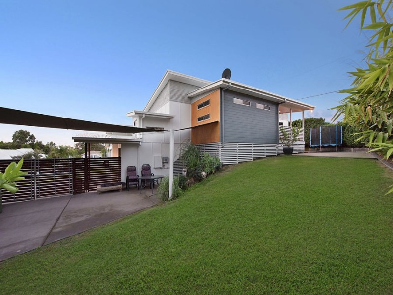 4 Cullen Drive, Little Mountain QLD 4551