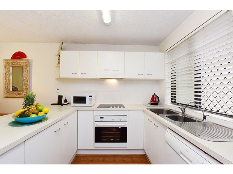 1/43 Albert Street, Kings Beach QLD 4551