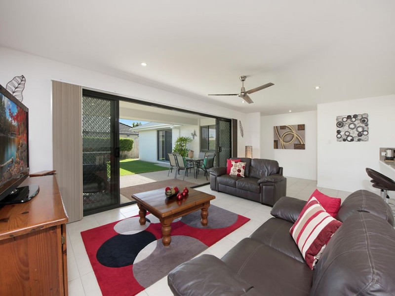 72 Little Mountain Drive, Little Mountain QLD 4551