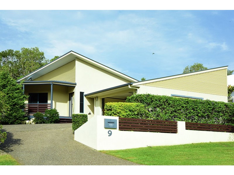 9 The Parkway, Aroona QLD 4551