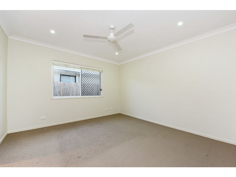 19 Bluff Street, Birtinya QLD 4575