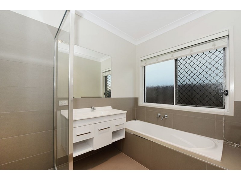 19 Bluff Street, Birtinya QLD 4575