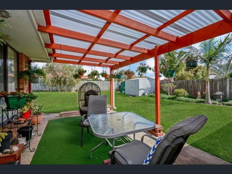 8 Moriac St, Currimundi QLD 4551