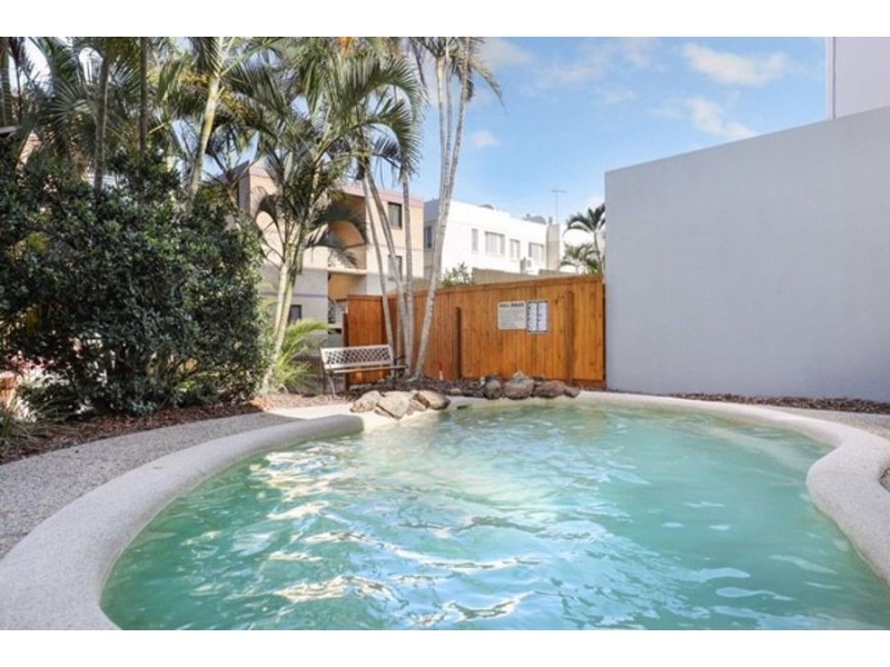 1/19 Mahia Terrace, Kings Beach QLD 4551