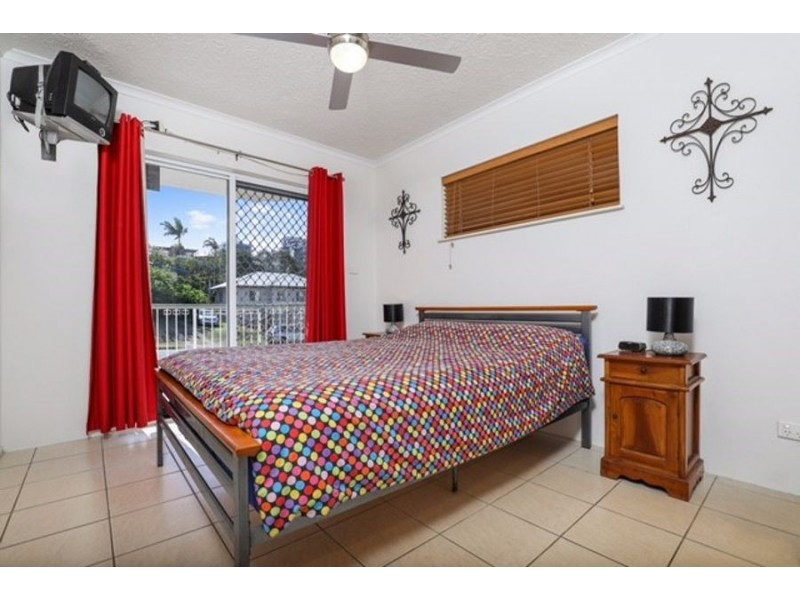 1/19 Mahia Terrace, Kings Beach QLD 4551