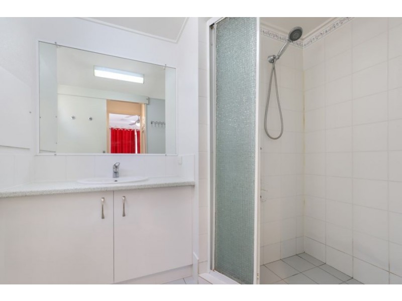 1/19 Mahia Terrace, Kings Beach QLD 4551