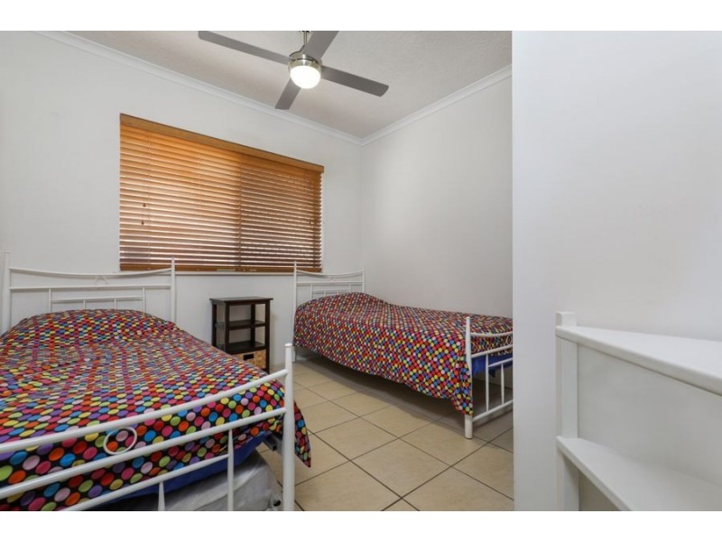 1/19 Mahia Terrace, Kings Beach QLD 4551