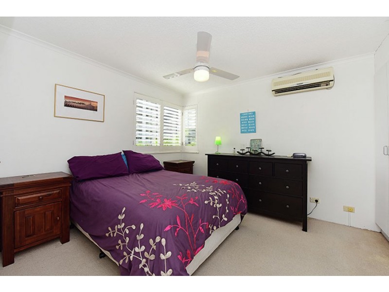 5 49 Verney St, Kings Beach QLD 4551