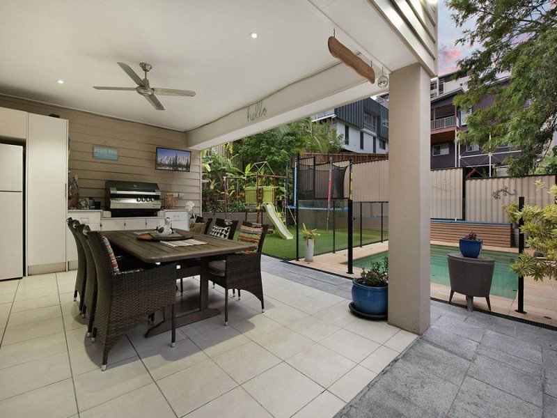 11 Bombala Terrace, Caloundra QLD 4551