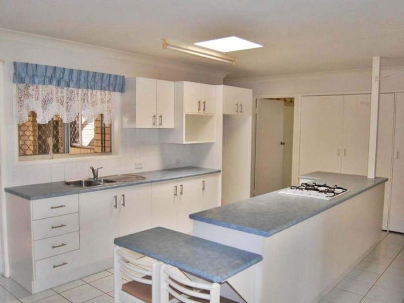1 Kevdon Street, Golden Beach QLD 4551