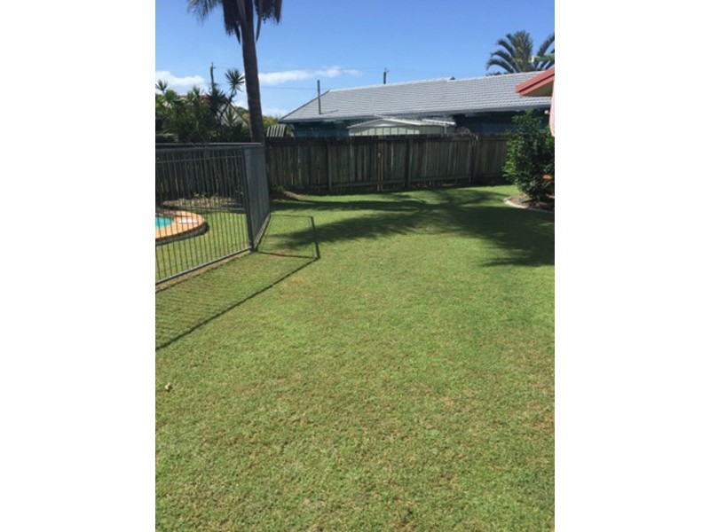 1 Kevdon Street, Golden Beach QLD 4551