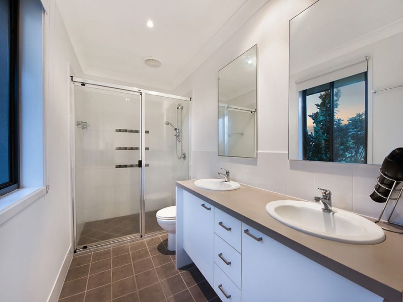 6 Park Hollow Mews, Little Mountain QLD 4551