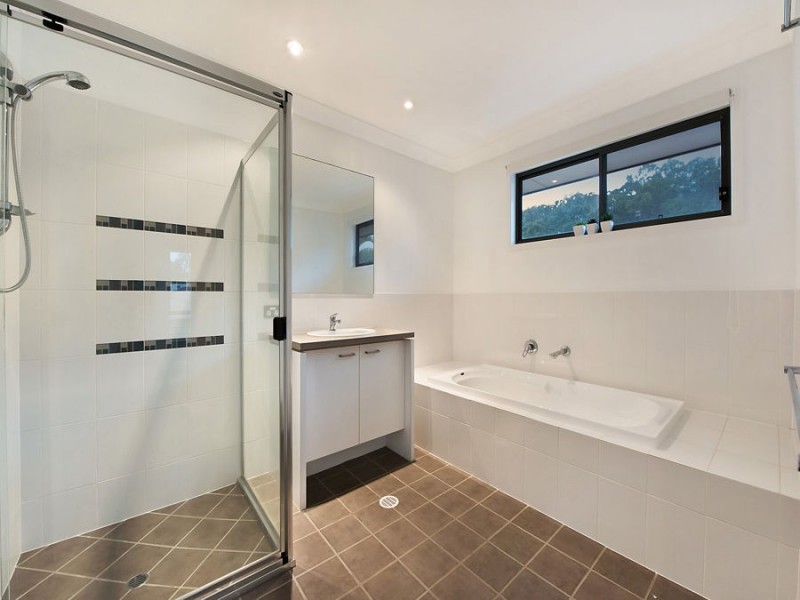 6 Park Hollow Mews, Little Mountain QLD 4551