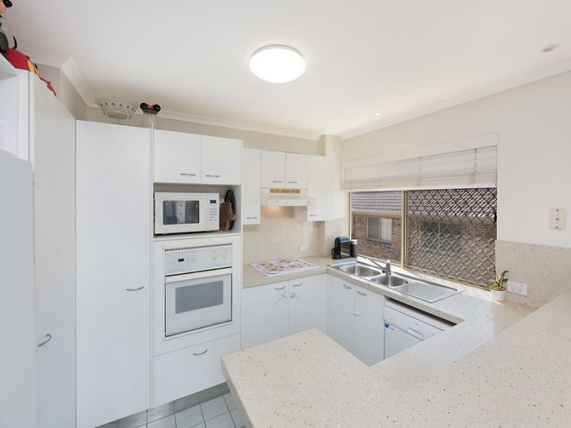 5/11 Saltair Street, Kings Beach QLD 4551