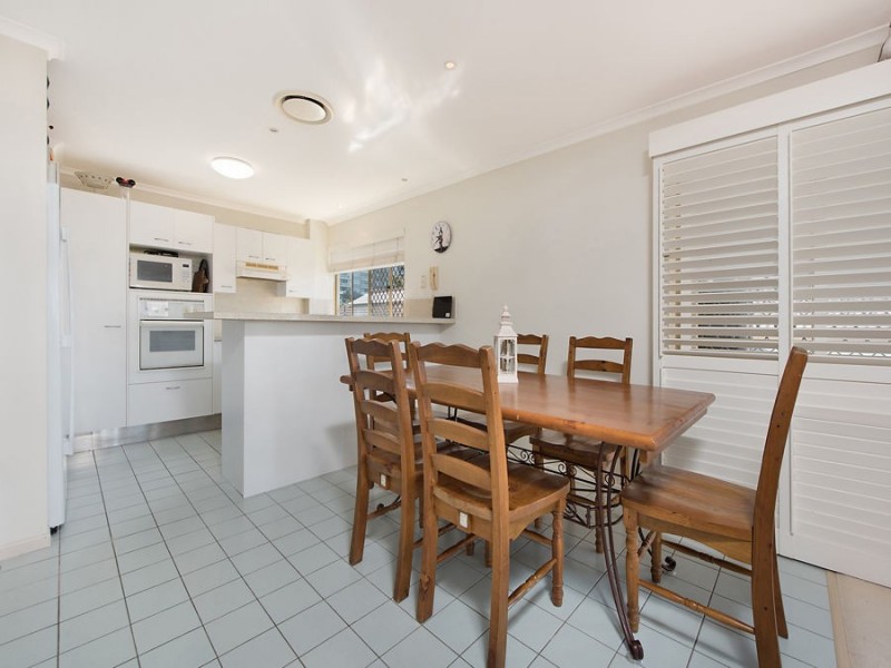 5/11 Saltair Street, Kings Beach QLD 4551