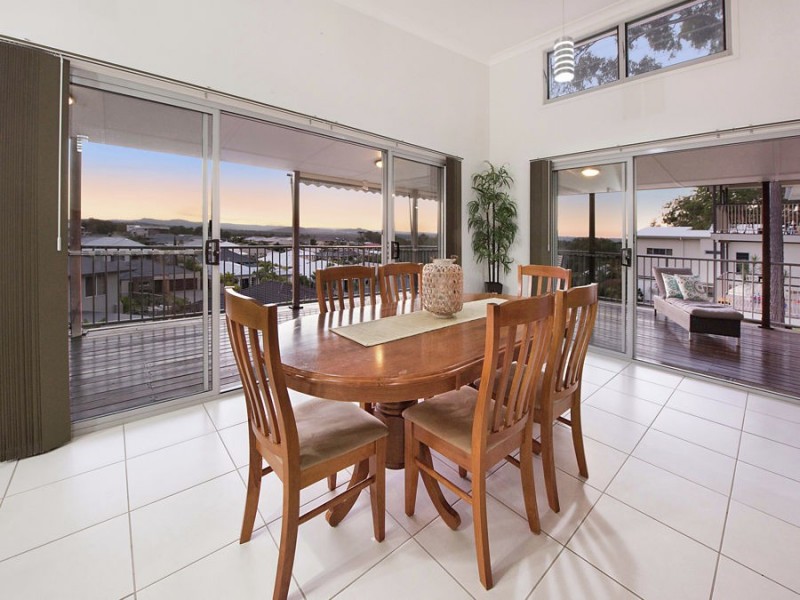 17 Hinterland Drive, Little Mountain QLD 4551