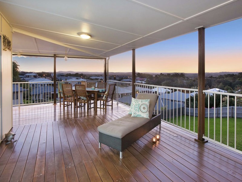 17 Hinterland Drive, Little Mountain QLD 4551