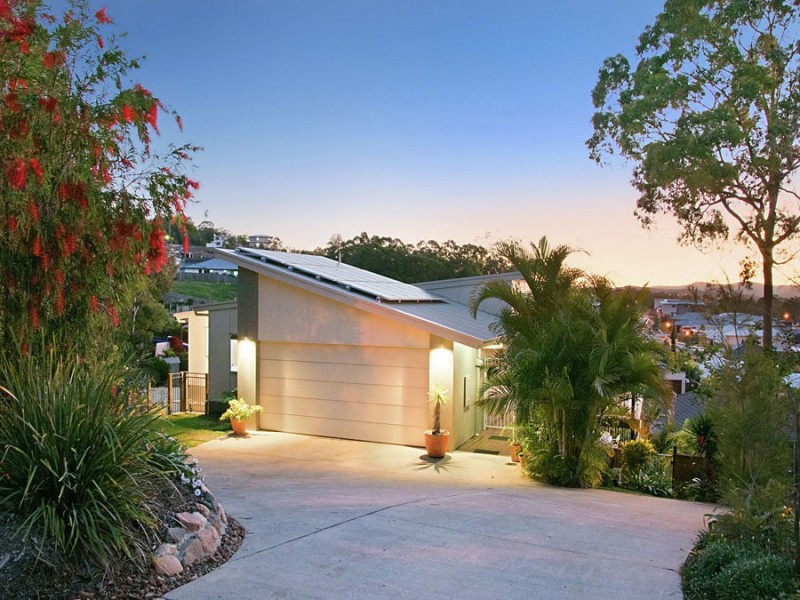 17 Hinterland Drive, Little Mountain QLD 4551