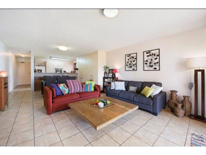 2/43 Albert Street, Kings Beach QLD 4551