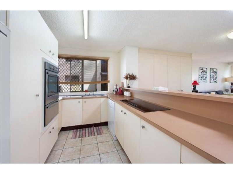 2/43 Albert Street, Kings Beach QLD 4551