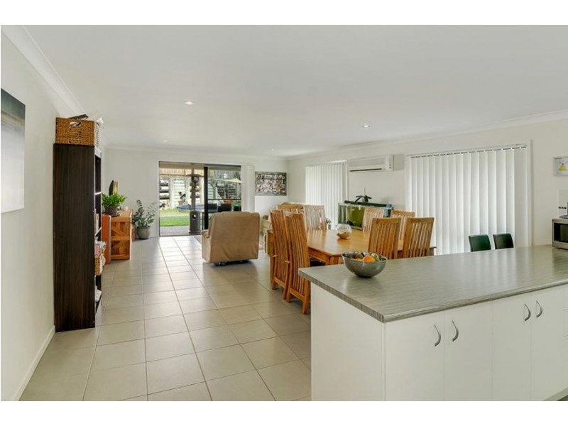 9 Middle Park Street, Little Mountain QLD 4551