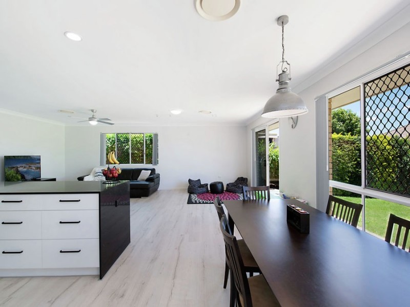 2 Homestead Drive, Little Mountain QLD 4551